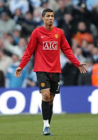 美记：库明加与科尔关系依旧糟糕，他认为自己的成长被限制了（美记者：库明加与科尔关系仍紧张 自认成长受限）