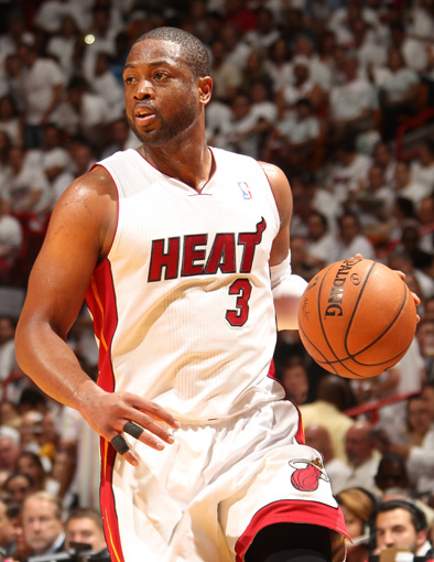 争四格局大乱，曼联3场不败，积分追平切尔西，与欧冠区只差1分（英超争四风云突变：曼联三轮不败追平切尔西，距欧冠区仅差1分）