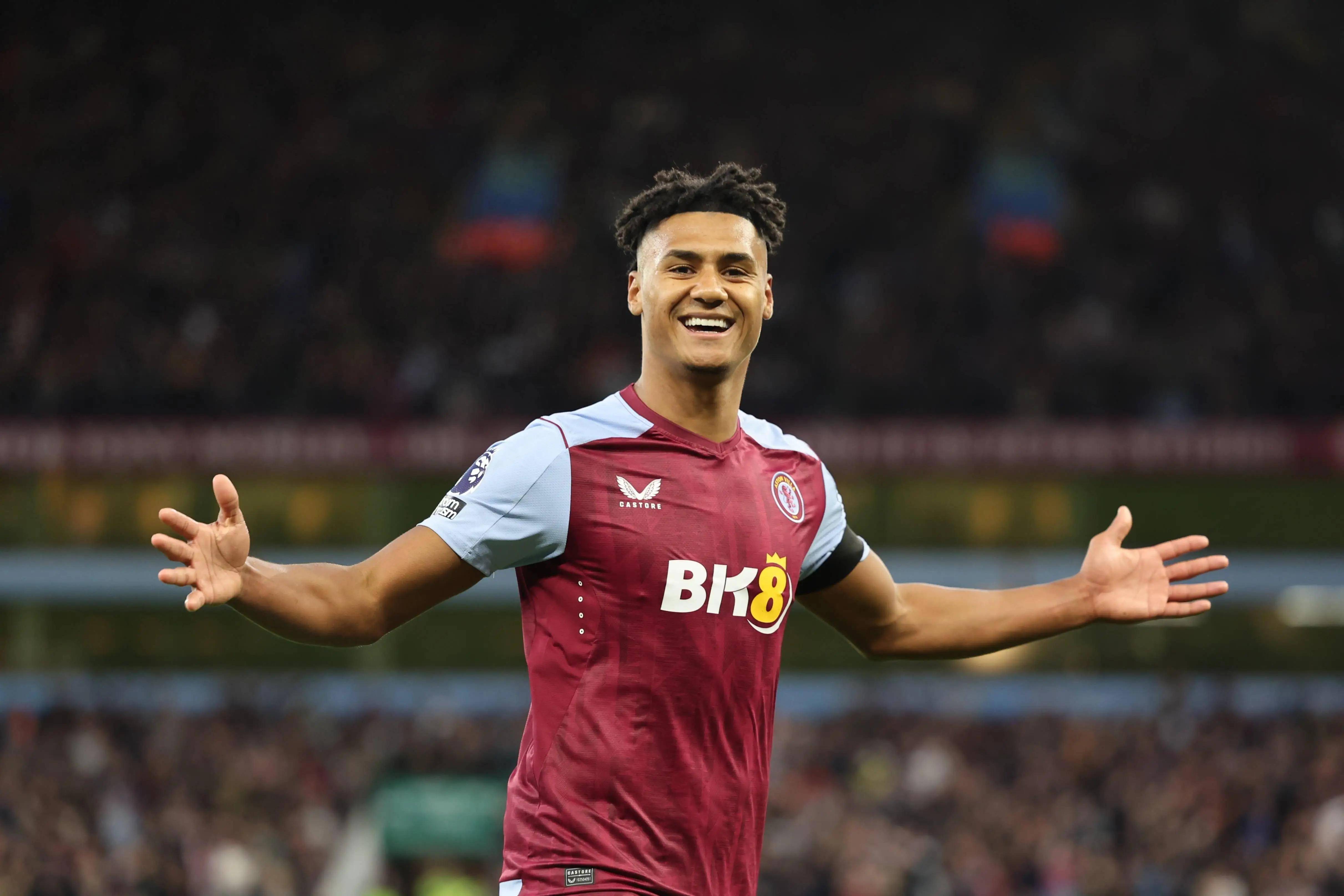 记者：今年租借效力大阪樱花的拉斐尔正与一家中国俱乐部谈判（记者称：本赛季租借效力大阪樱花的拉斐尔正与一家中国俱乐部进行谈判）