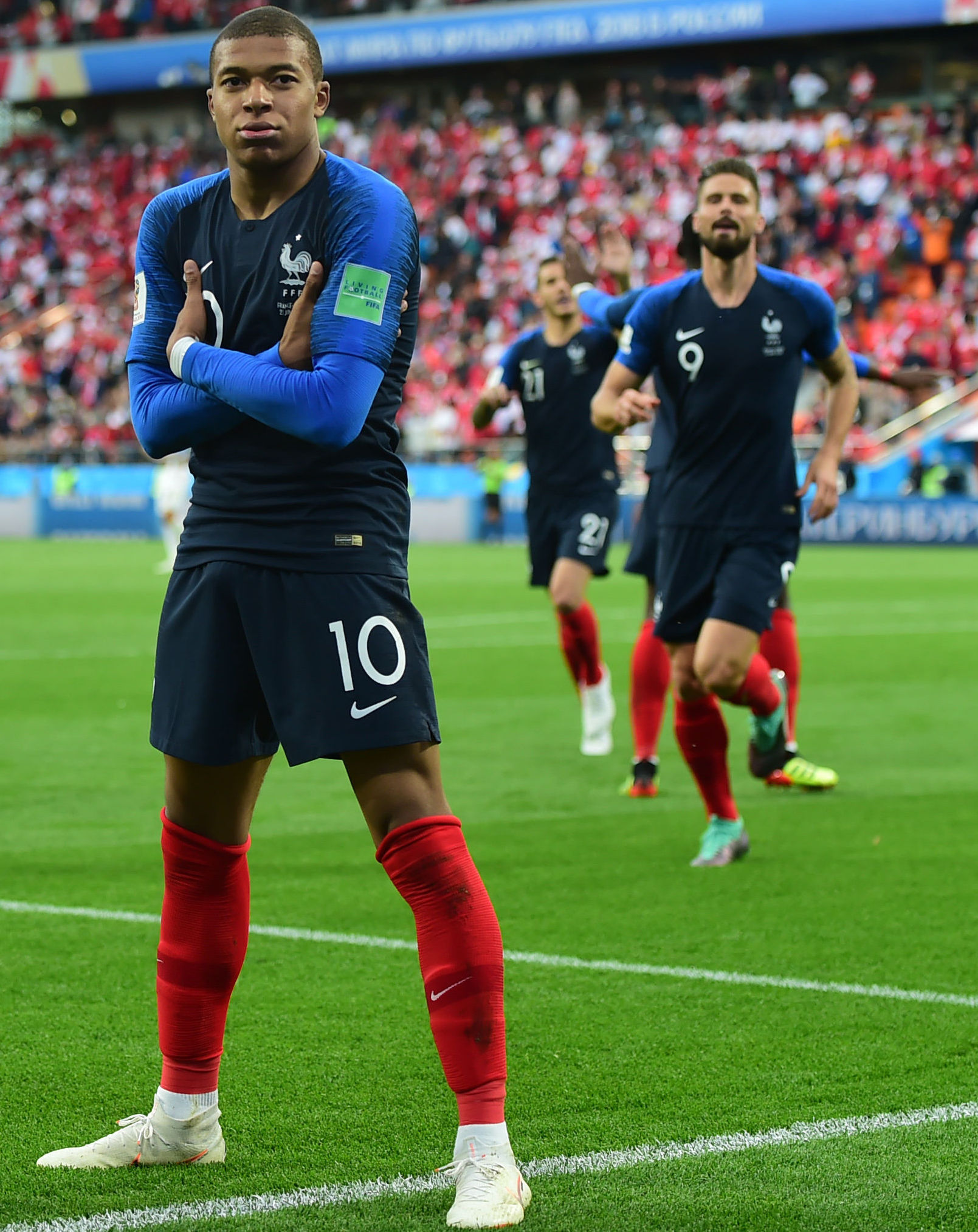 官宣，最快女护士被重罚，原因找到，医院回应，5次马拉松获20万（官方通报：最快女护士遭重罚，原因水落石出，医院作出回应，连跑5场马拉松获20万）