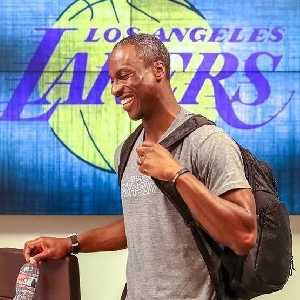 记者：吴少聪发烧，今日出席国安赛前发布会球员调整为张玉宁（记者：吴少聪因发烧缺席，国安今日赛前发布会改由张玉宁出席）