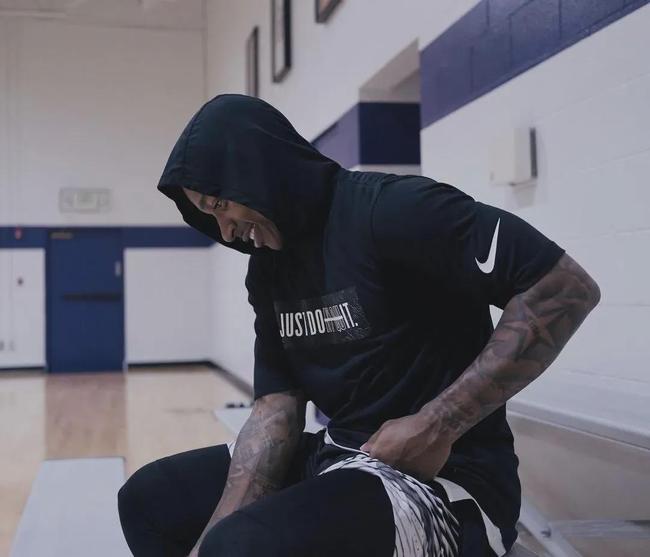 马卡：维尼修斯的地位不可撼动，他是皇马唯一能改变战局的人（马卡：维尼修斯地位无可动摇，他是皇马场上唯一能改写战局的人）